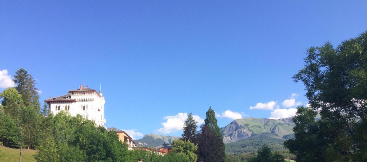 Le Val D'Ailleurs Bed & Breakfast จูซิเออร์ ภายนอก รูปภาพ